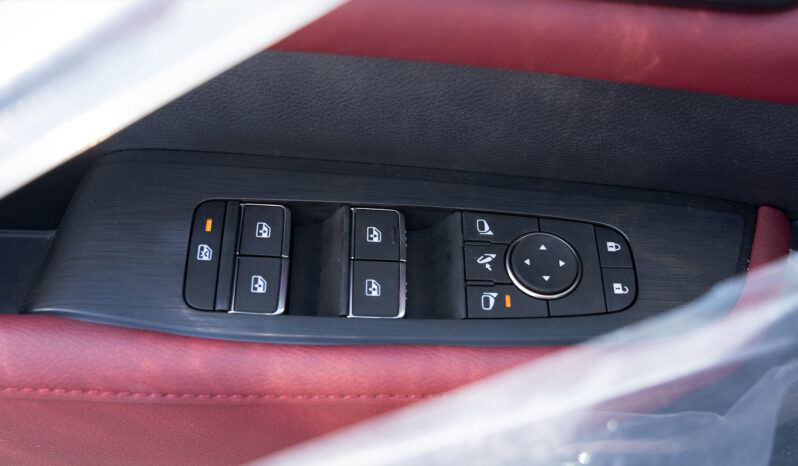 
								2026 Nissan Patrol SE Platinum 3.8L AT Petrol (Green-Red) full									
