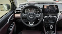 
2025 Toyota Urban Cruiser GLX 1.5L AT Petrol (White) full									