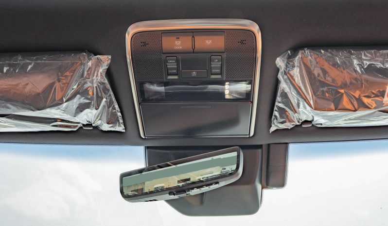 
2026 Lexus LX600 VIP Black Edition 3.5L AT Petrol full									