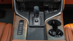 
2026 Lexus LX600 VIP Black Edition 3.5L AT Petrol full									