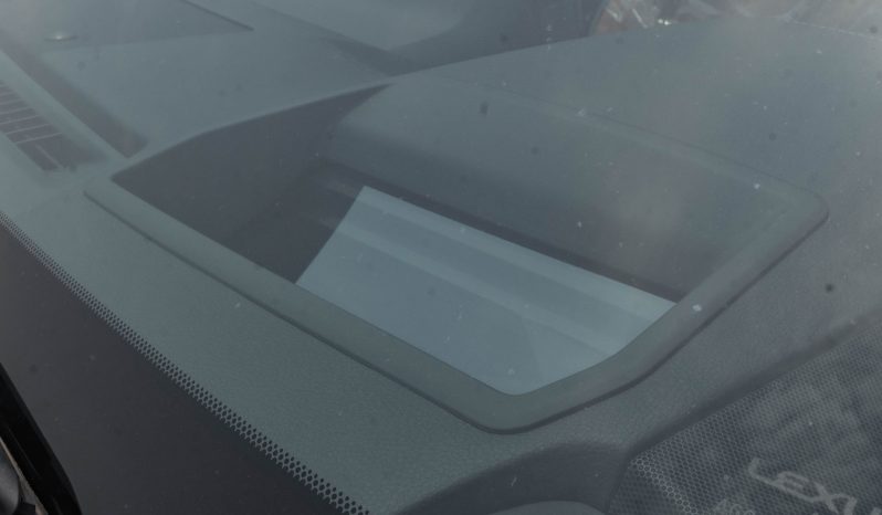 
2026 Lexus LX600 VIP Black Edition 3.5L AT Petrol full									