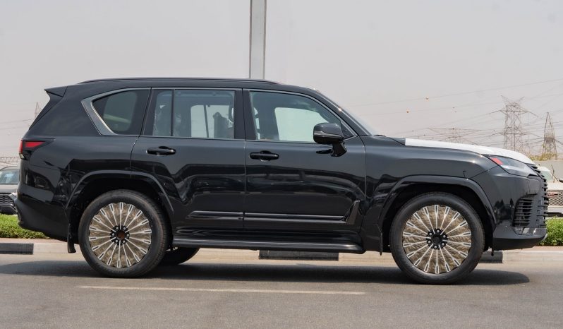 
2026 Lexus LX600 VIP Black Edition 3.5L AT Petrol full									