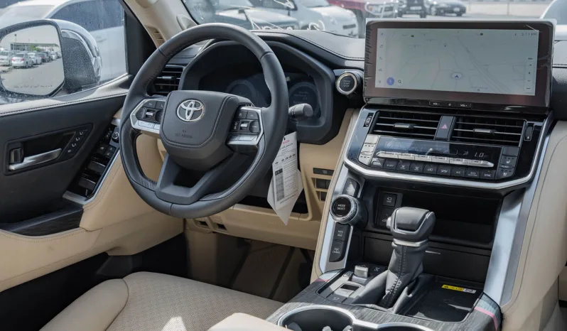 
2026 Toyota Land Cruiser 300 VXR 3.5L Twin Turbo AT Petrol full									