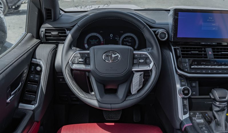 
								2026 Toyota Land Cruiser VXR V6 3.5L Twin Turbo STD AT Petrol full									