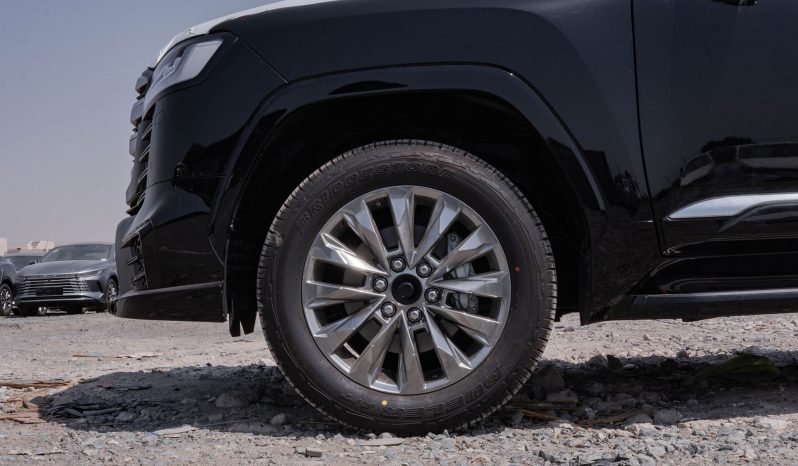 
								2026 Toyota Land Cruiser VXR V6 3.5L Twin Turbo STD AT Petrol full									