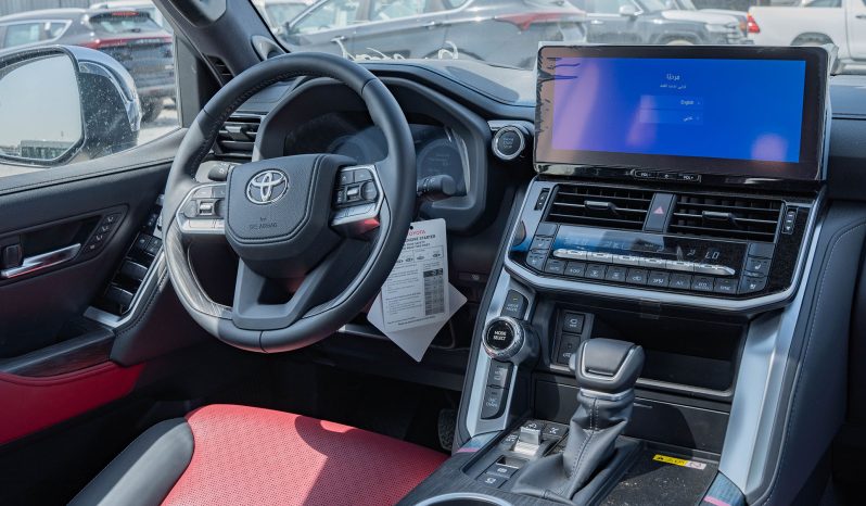 
								2026 Toyota Land Cruiser VXR V6 3.5L Twin Turbo STD AT Petrol full									