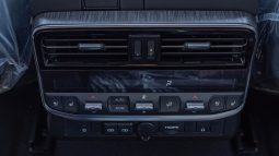 
										2026 Toyota Land Cruiser VXR V6 3.5L Twin Turbo STD AT Petrol full									