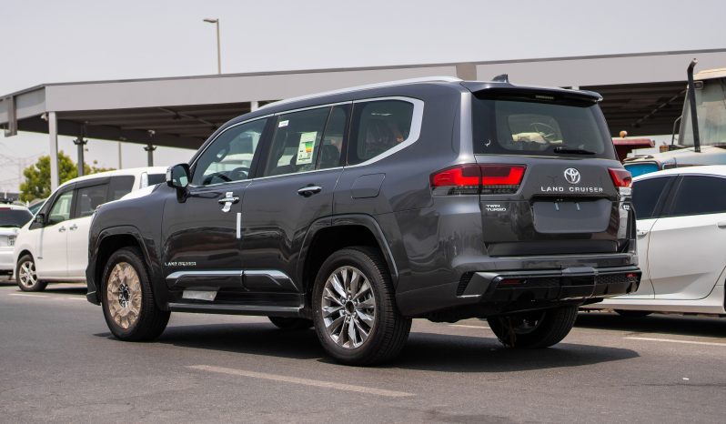 
2026 Toyota Land Cruiser VXR 3.5L Twin Turbo AT Petrol (Gray) full									