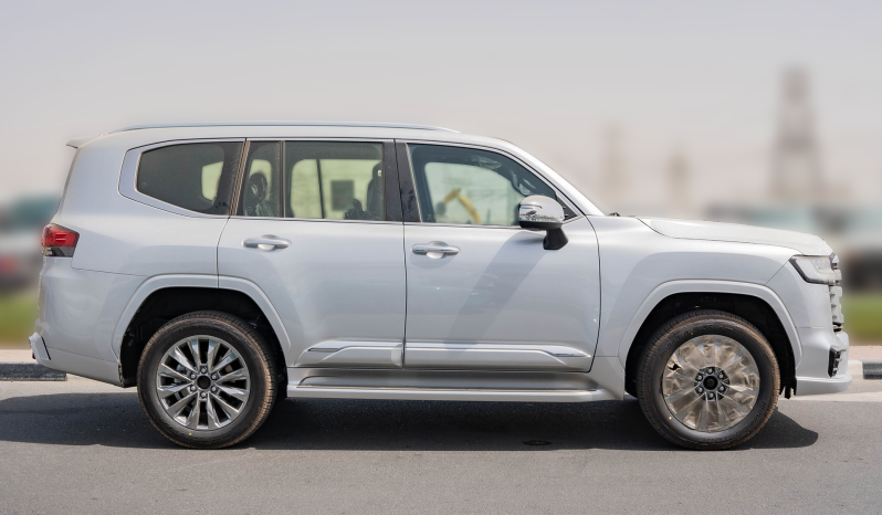 
2026 Toyota Land Cruiser VXR 3.5L Twin Turbo AT Petrol (Silver) full									