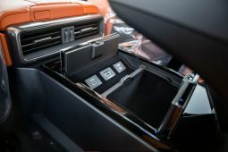 
Lexus LX700h VIP 3.5L petrol 2026 AT full									