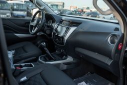 
Nissan Navara DC LE 2.5l petrol 2025 Manual full									