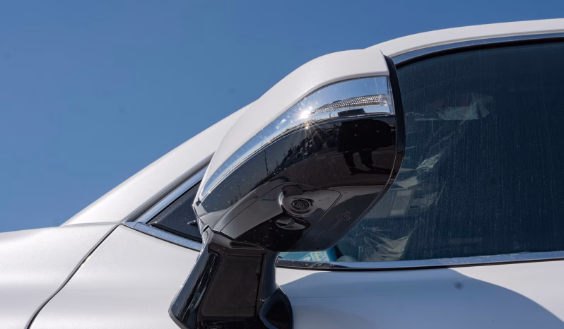 
2026 Lexus LX600 Signature 3.5L Petrol AT (White) full									