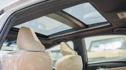 2025 Toyota Camry LE 2.5L AT Hybrid (White) full