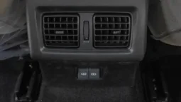 2025 Toyota Camry LE 2.5L AT Hybrid (White) full