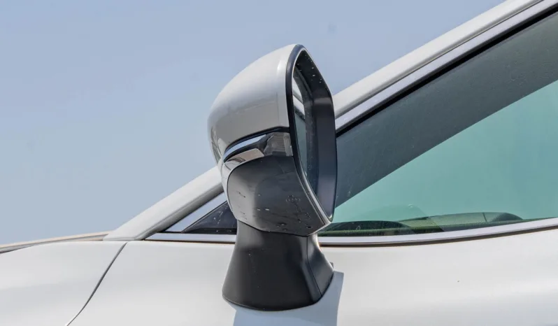 
2025 Toyota Camry LE 2.5L AT Hybrid (White) full									