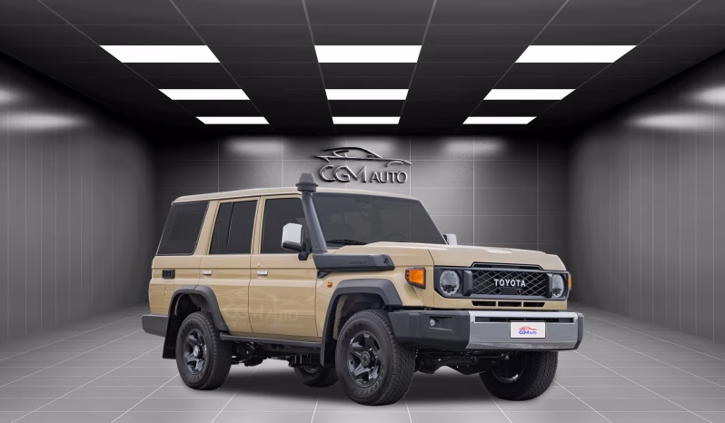 Toyota LC76 Station Wagon conquering UAE sand dunes - available at CGM Auto