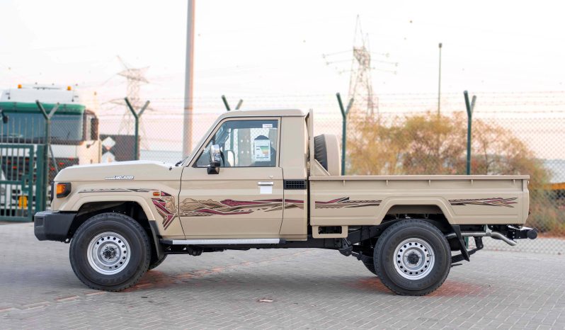 
2025 Toyota Land Cruiser LC 79 2.8L MT Diesel (Beige-Brown) full									