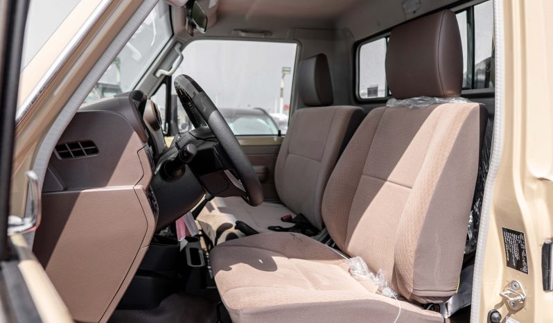 
2025 Toyota Land Cruiser LC 79 2.8L MT Diesel (Beige-Brown) full									