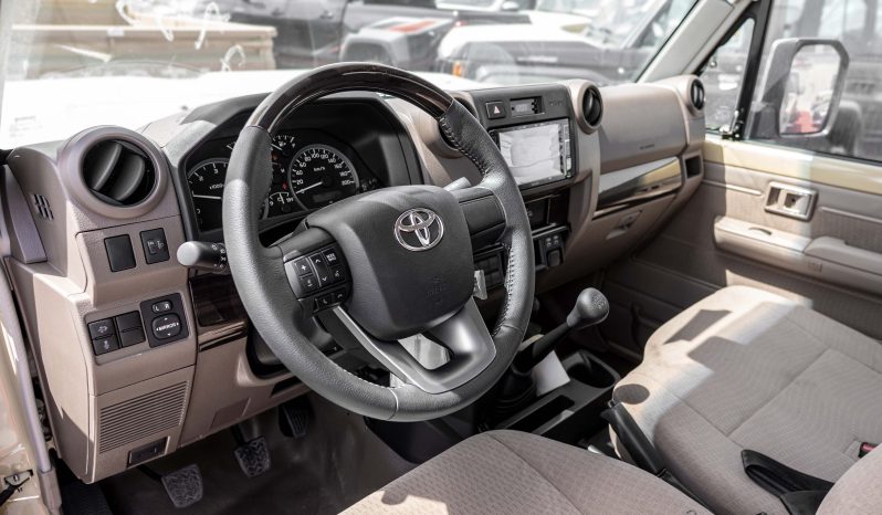 
2025 Toyota Land Cruiser LC 79 2.8L MT Diesel (Beige-Brown) full									