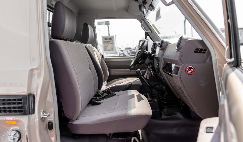 
2025 Toyota Land Cruiser LC 79 2.8L MT Diesel (Beige-Brown) full									