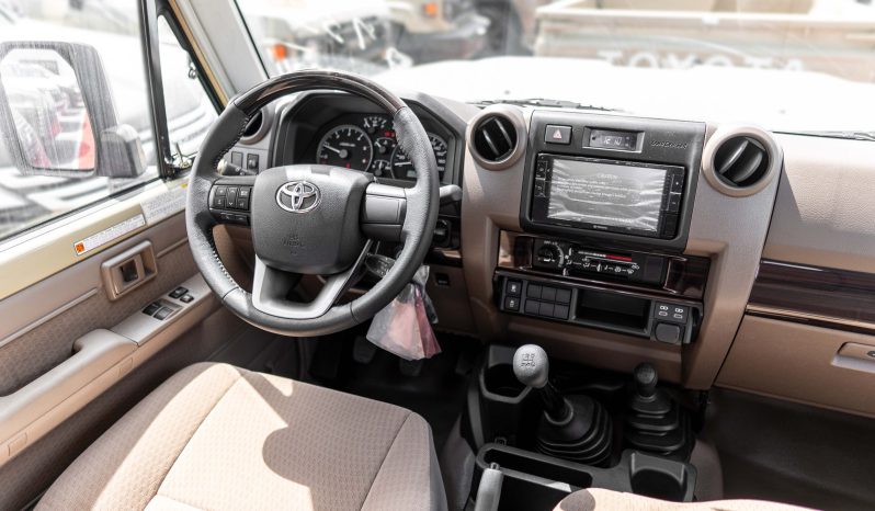 
2025 Toyota Land Cruiser LC 79 2.8L MT Diesel (Beige-Brown) full									