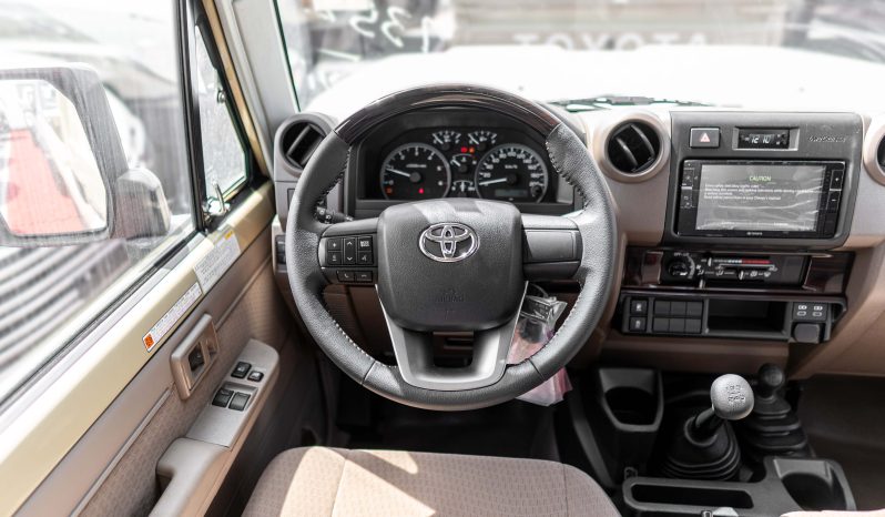 
2025 Toyota Land Cruiser LC 79 2.8L MT Diesel (Beige-Brown) full									