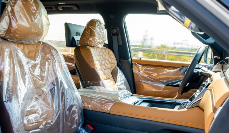 
								2026 Nissan Patrol SE Platinum 3.8L AT Petrol (Black-Tan) full									