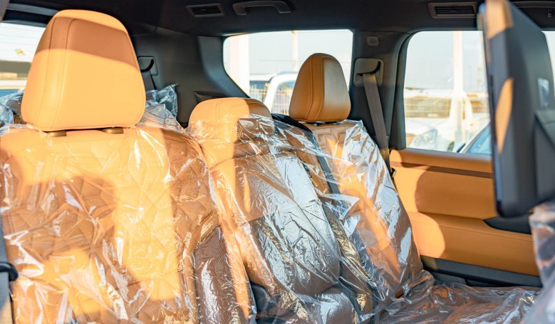 
								2026 Nissan Patrol SE Platinum 3.8L AT Petrol (Black-Tan) full									