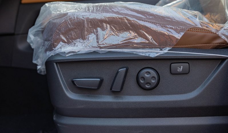 
								2026 Nissan Patrol SE Platinum 3.8L AT Petrol (Black-Tan) full									