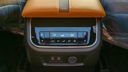 
2026 Nissan Patrol SE Platinum 3.8L AT Petrol (Green-Tan) full									