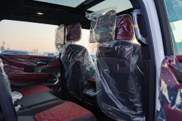 
2026 Nissan Patrol SE Platinum 3.8L AT Petrol (Silver-Red) full									