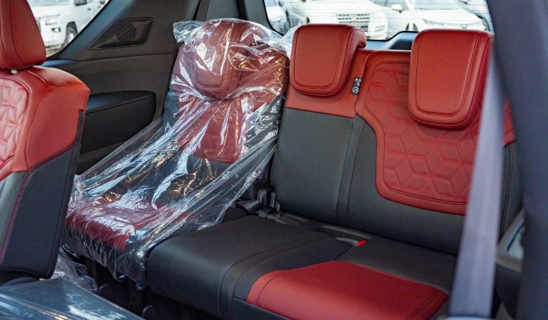 
2026 Nissan Patrol SE Platinum 3.8L AT Petrol (Silver-Red) full									