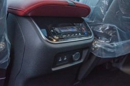 
2026 Nissan Patrol SE Platinum 3.8L AT Petrol (Silver-Red) full									