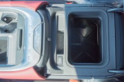 
2026 Nissan Patrol SE Platinum 3.8L AT Petrol (Silver-Red) full									