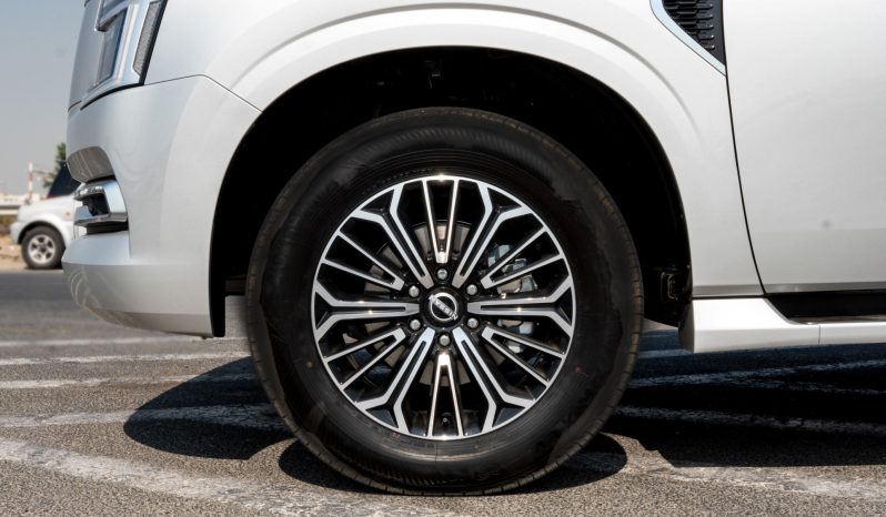 
2026 Nissan Patrol SE Platinum 3.8L AT Petrol (Silver-Red) full									