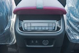 
2026 Nissan Patrol SE Platinum 3.8L AT Petrol (Silver-Red) full									