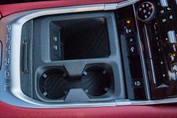 
2026 Nissan Patrol SE Platinum 3.8L AT Petrol (Silver-Red) full									