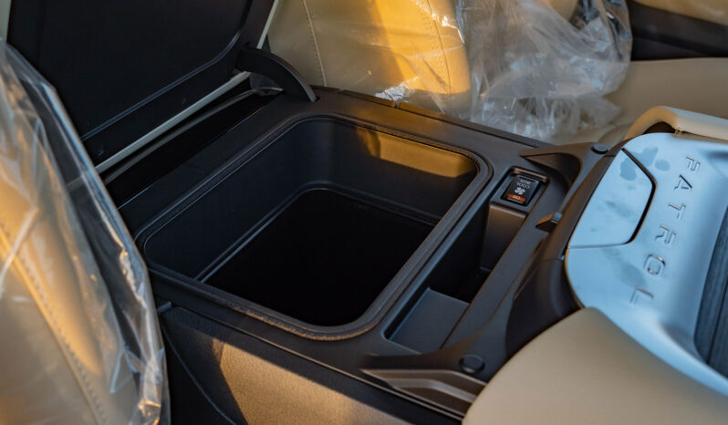 
2026 Nissan Patrol SE T2 3.8L AT Petrol (Gray) full									