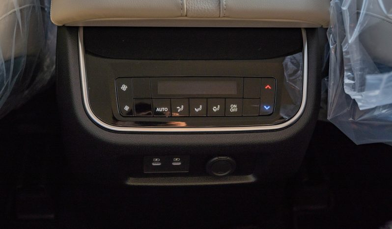 
2026 Nissan Patrol SE T2 3.8L AT Petrol (Gray-Beige) full									